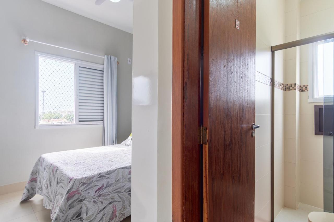 Dois Quartos, Sacada Com Churrasqueira, A 400 Mts Do Projeto Tamar E 800 Mts Do Aquario Ubatuba Ngoại thất bức ảnh